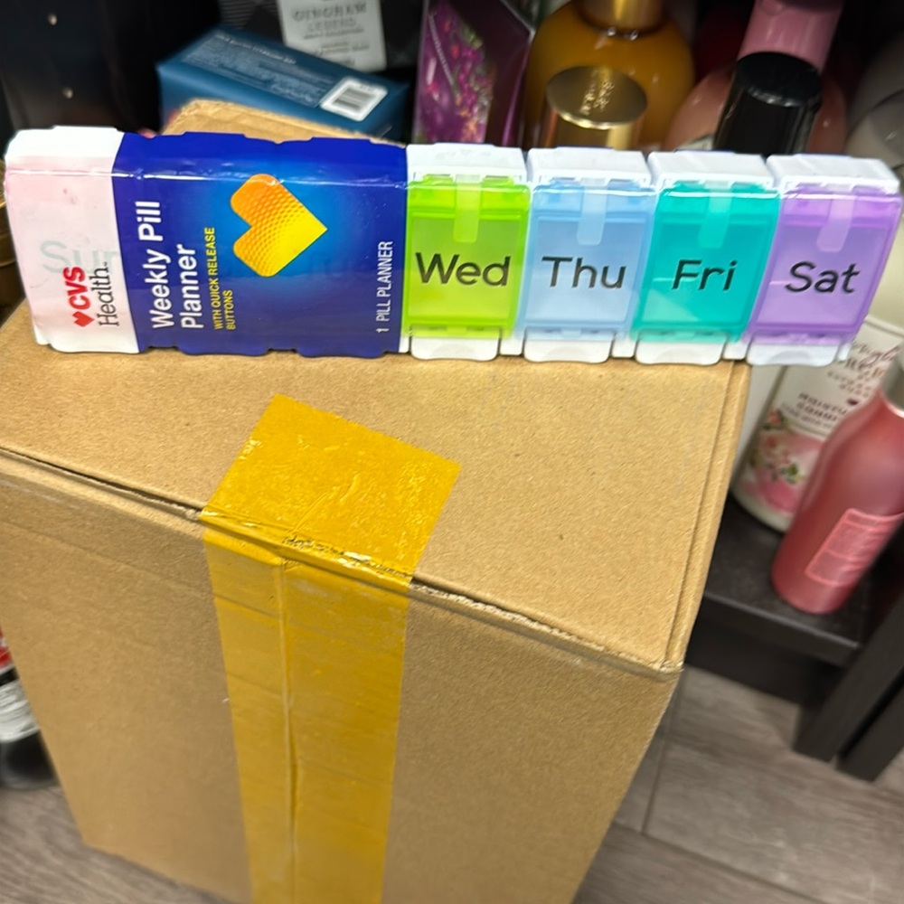 CVS Health Weekly Pill planner with quick release buttons pack includes 1 planne